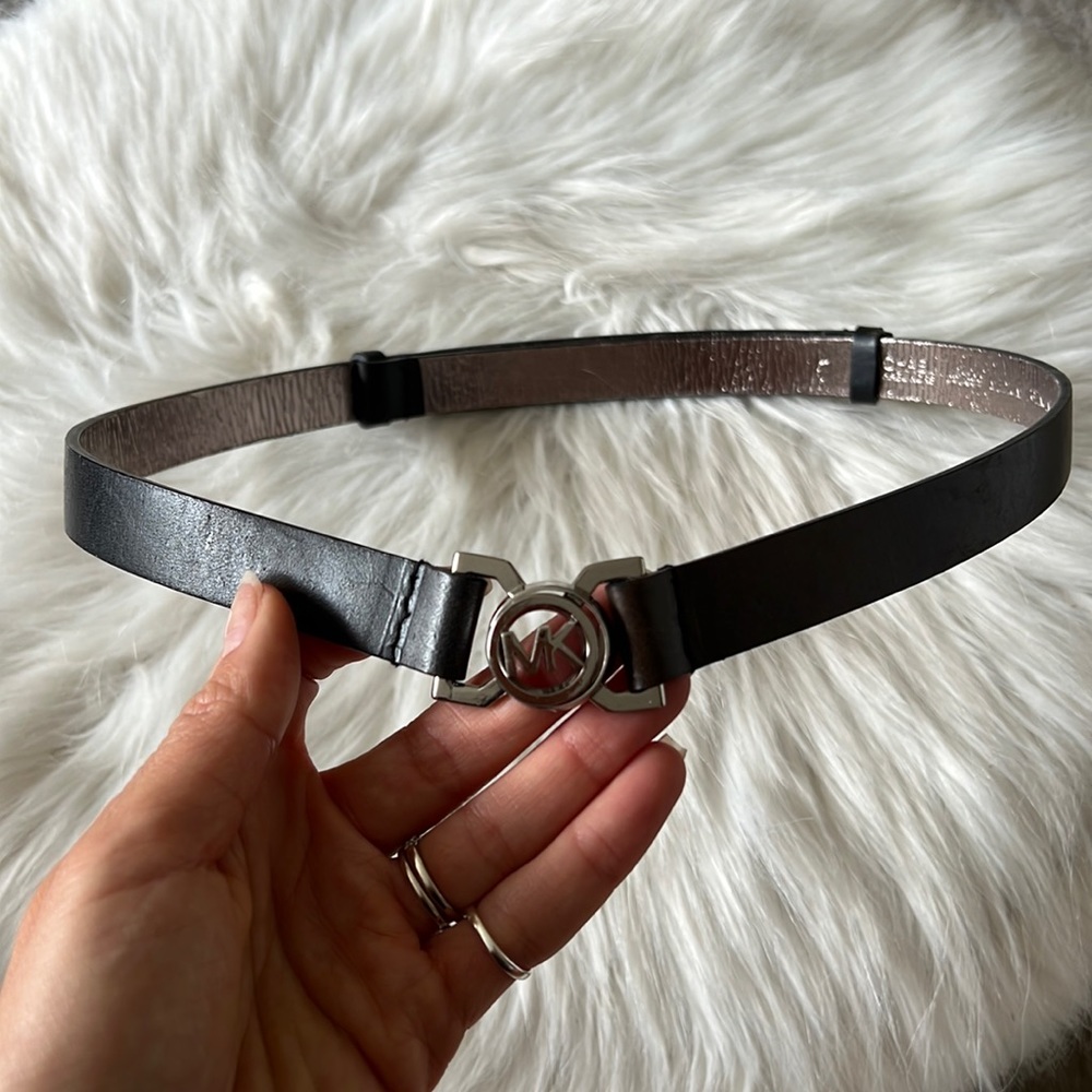 Michael Kors Adjustable Leather Belt. Thin. Size medium.